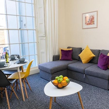 K Suites - Montpellier Apartments Cheltenham Bagian luar foto